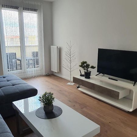 Smarte Dachgeschosswohnung Mit 2 Terrassen Direkt Am Hauptbahnhof Viena Exterior foto